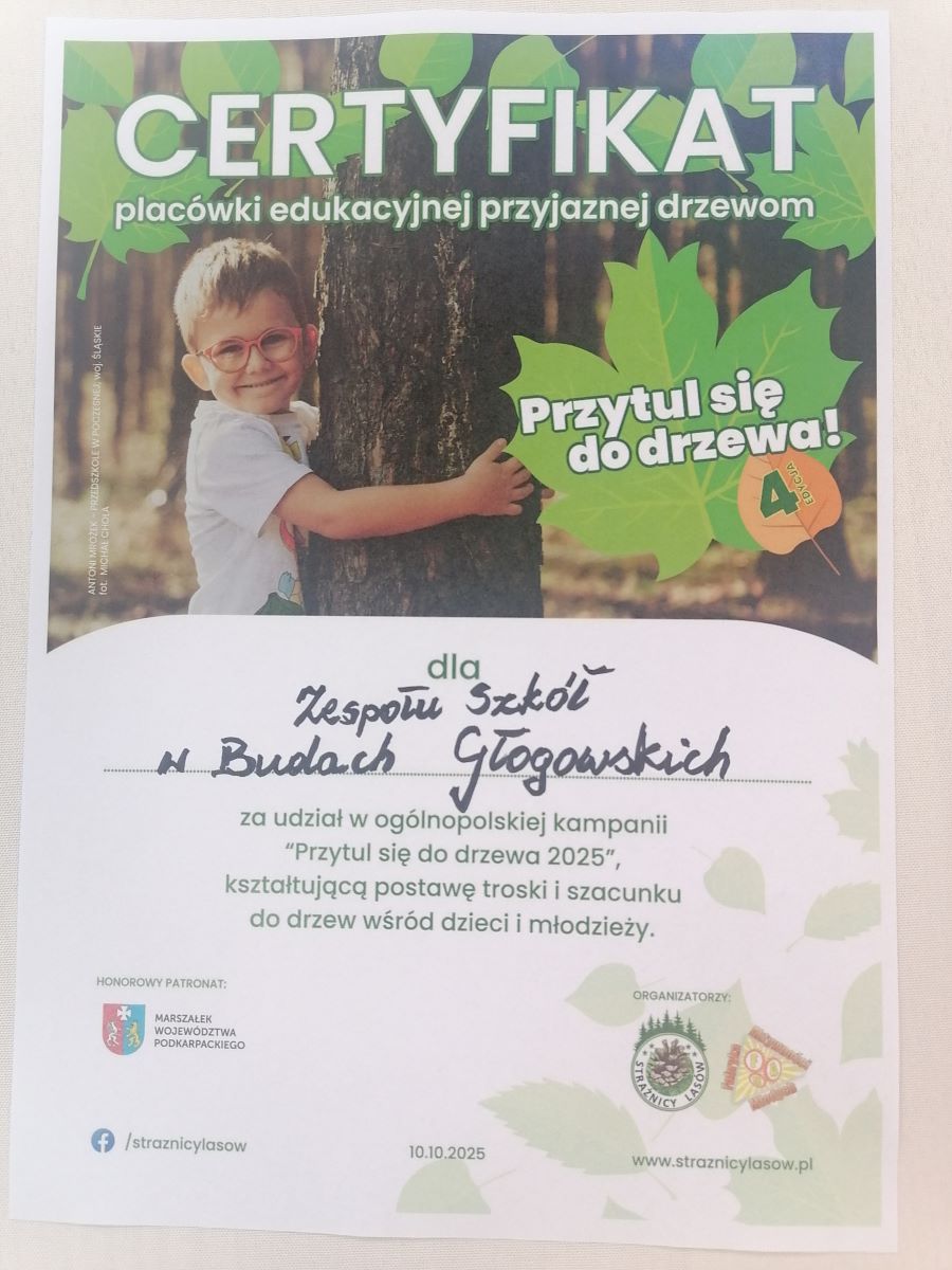 „Przytul się do drzewa” – nasza szkoła ponownie w akcji!