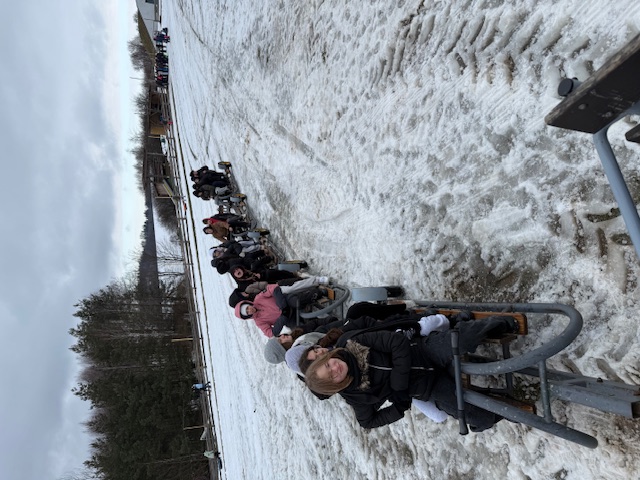 Zimowa przygoda klasy 8 w Pstrągowej