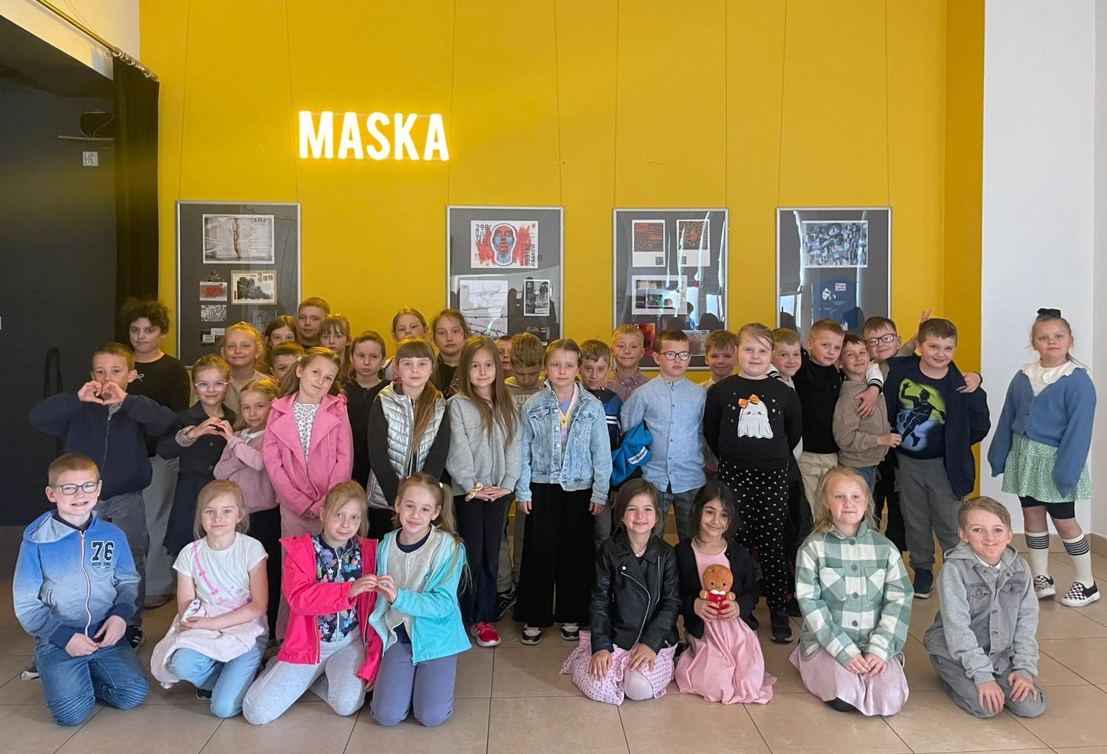Pierwszoklasiści w Teatrze „Maska”